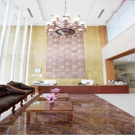 The Atrium Hotel & Resort Yogyakarta Melati Zewnętrze zdjęcie