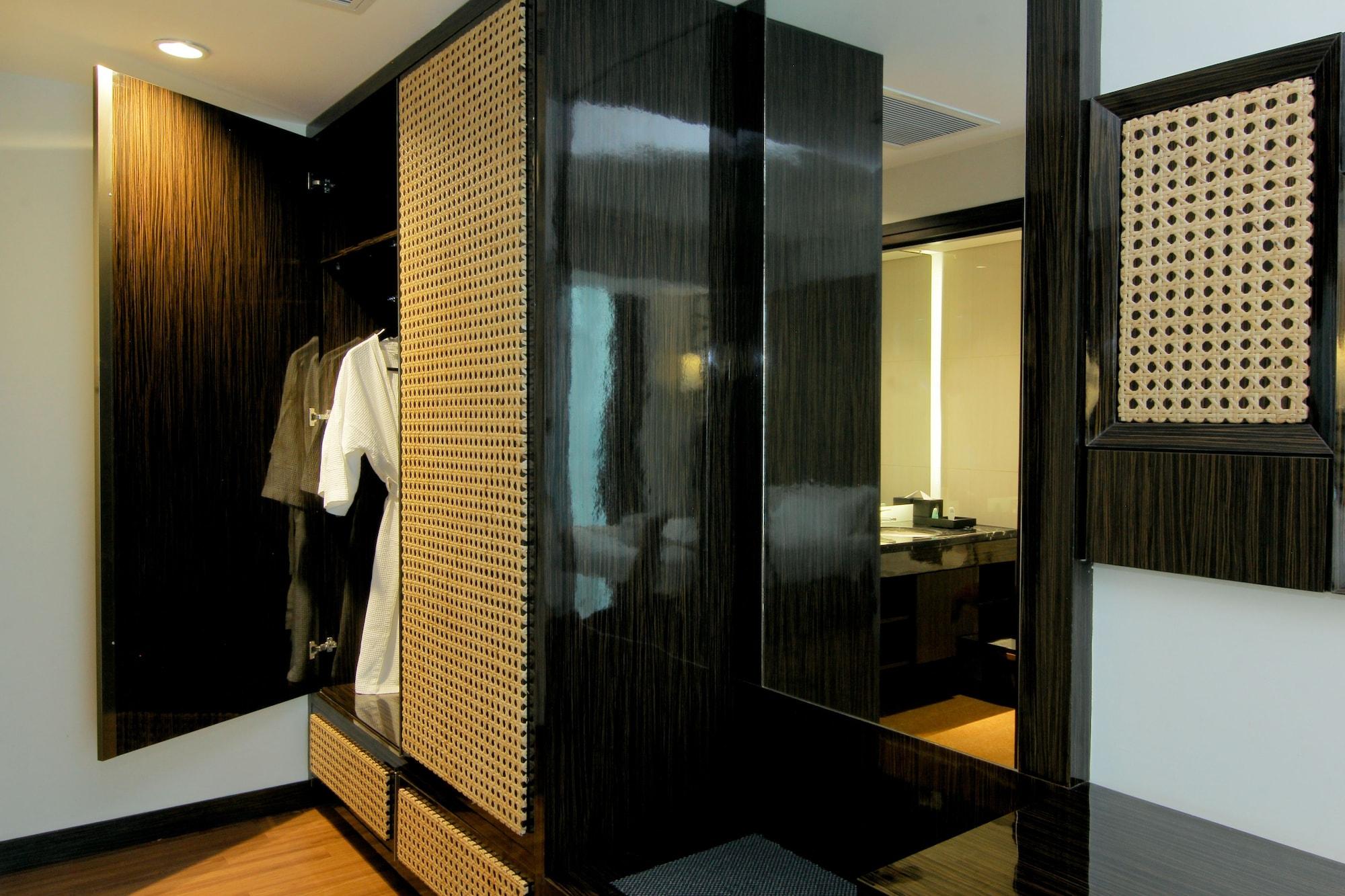 The Atrium Hotel & Resort Yogyakarta Melati Zewnętrze zdjęcie