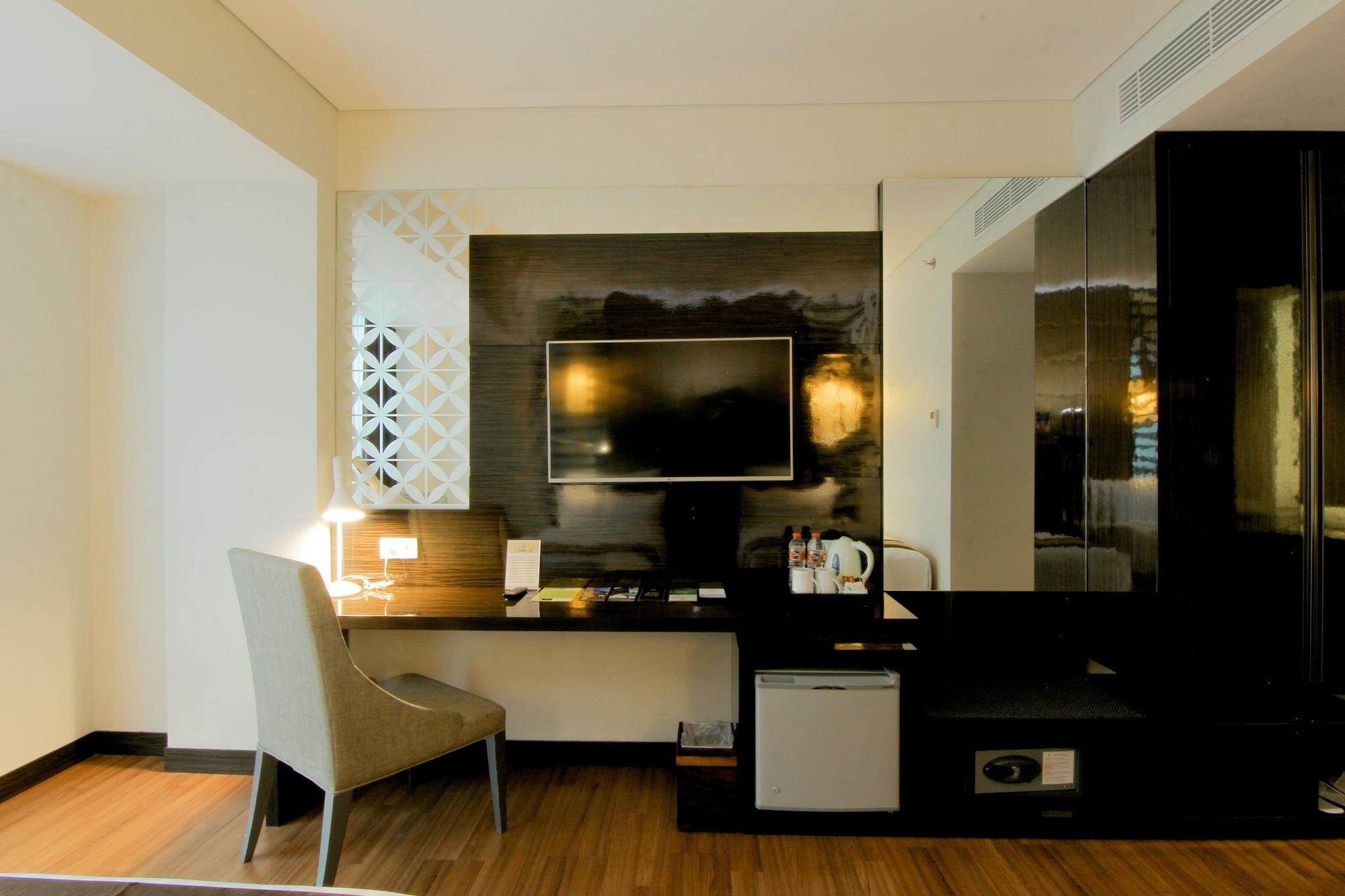 The Atrium Hotel & Resort Yogyakarta Melati Zewnętrze zdjęcie