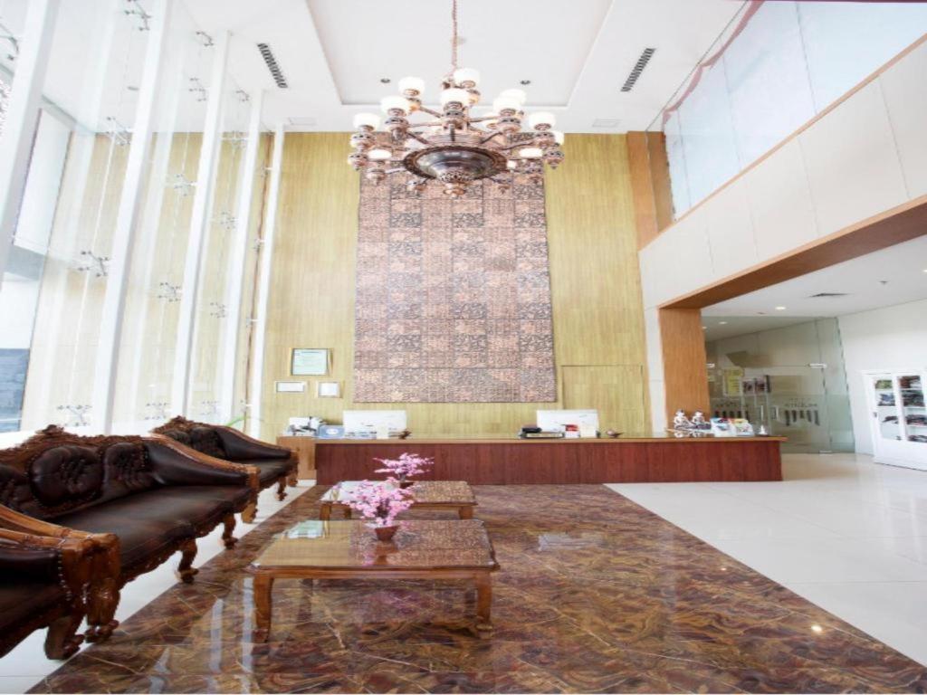 The Atrium Hotel & Resort Yogyakarta Melati Zewnętrze zdjęcie