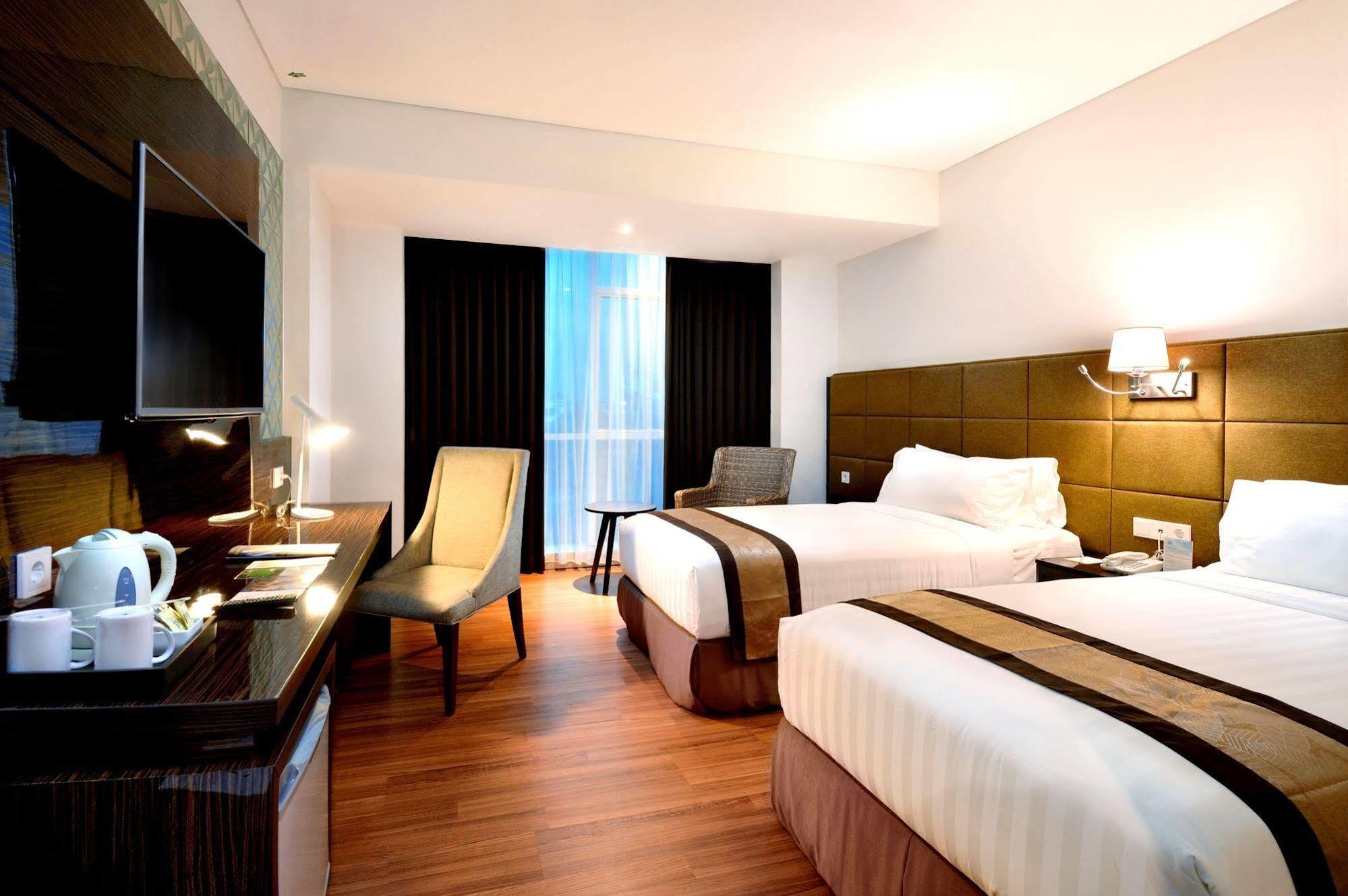 The Atrium Hotel & Resort Yogyakarta Melati Zewnętrze zdjęcie
