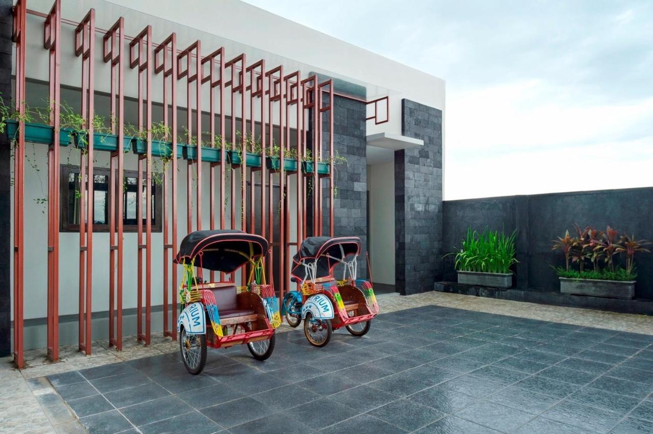 The Atrium Hotel & Resort Yogyakarta Melati Zewnętrze zdjęcie